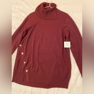 Women’s  Sweater- Large